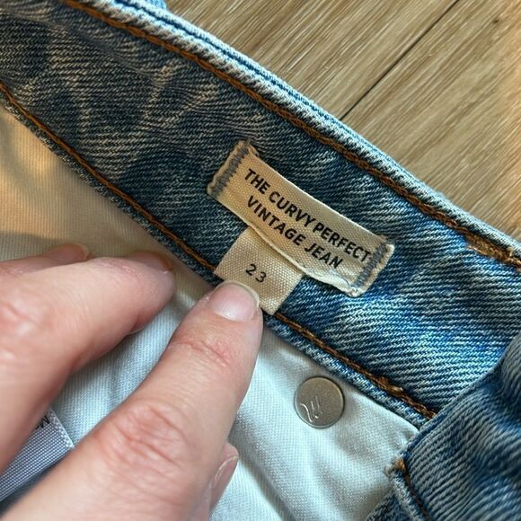 Madewell • The Curvy Perfect Vintage Jean in Fiore Wash - Picture 7 of 8